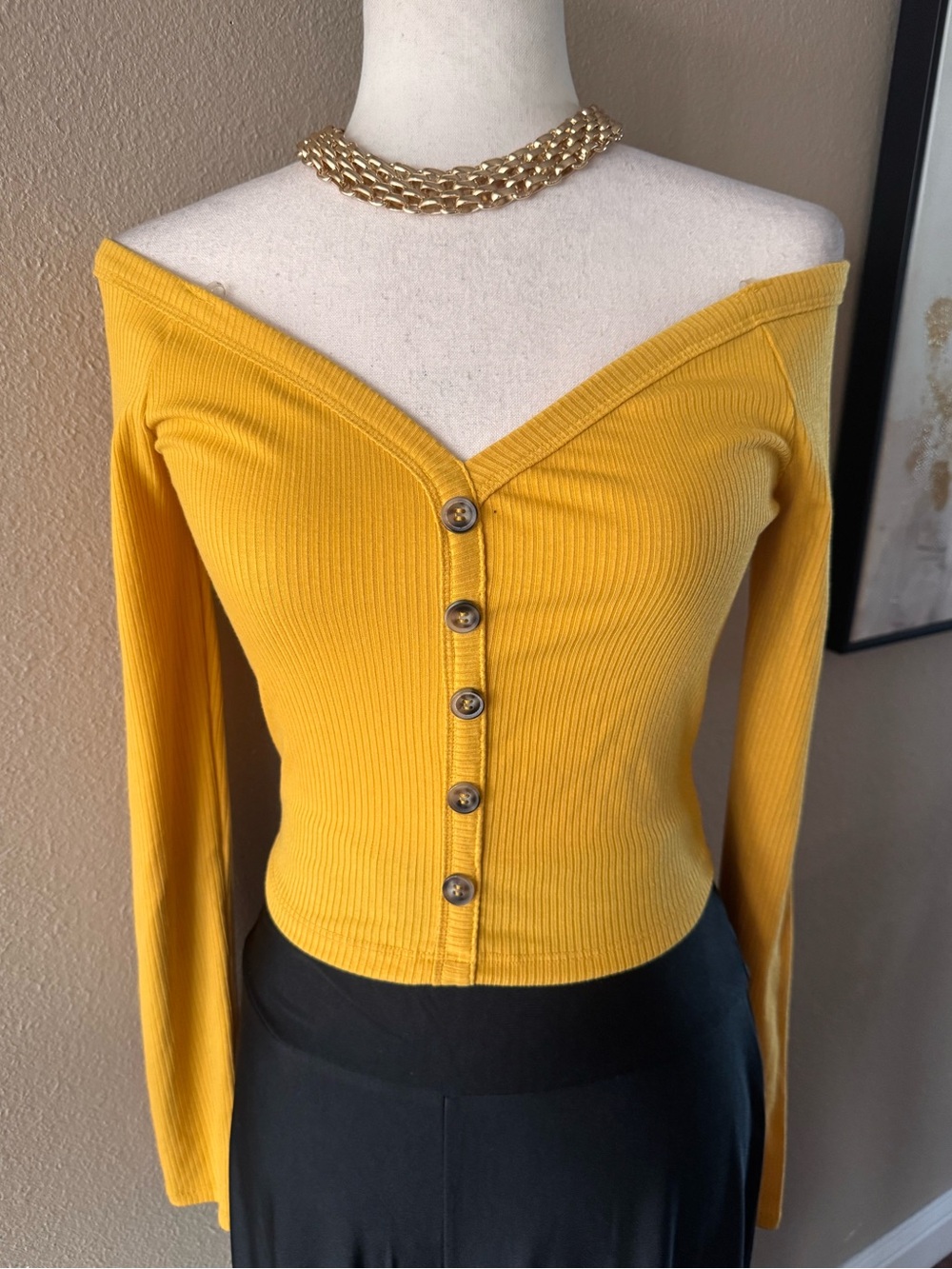 Iris Basic Mustard Yellow Off-Shoulder Button-Front Ribbed Top - Picture 8 of 10